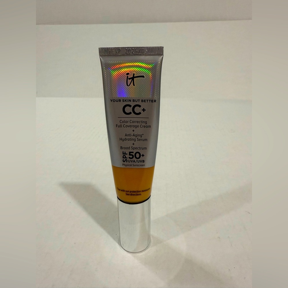 IT Cosmetics Your Skin But Better CC+ Cream Full Coverage SPF 50+ Anti-Aging